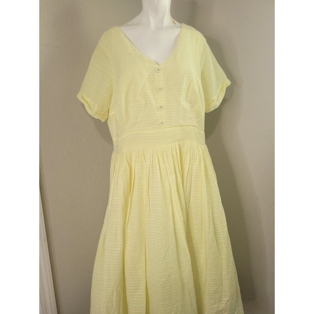ModCloth size 18 maxi long dress yellow lining faux button pleated smocked - Picture 4 of 12